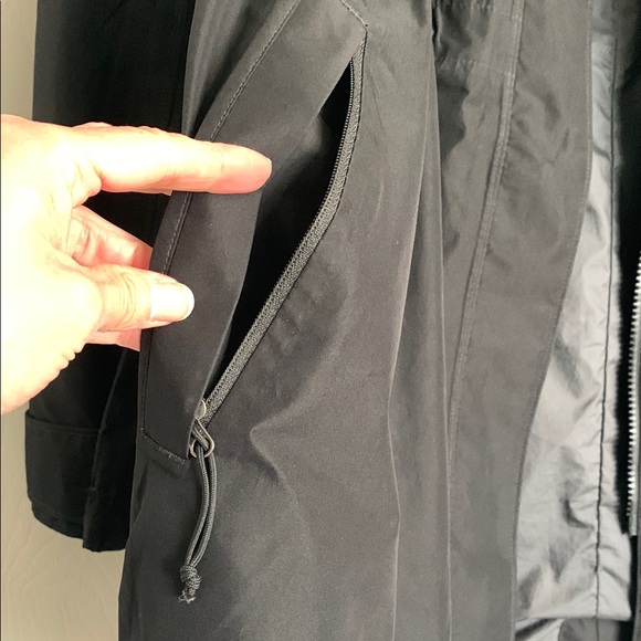 The North Face Black Ski & Snow Jacket - Picture 5 of 12